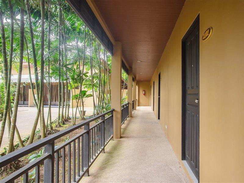 Phuket Naiyang Beach Hotel Sha Plus מראה חיצוני תמונה