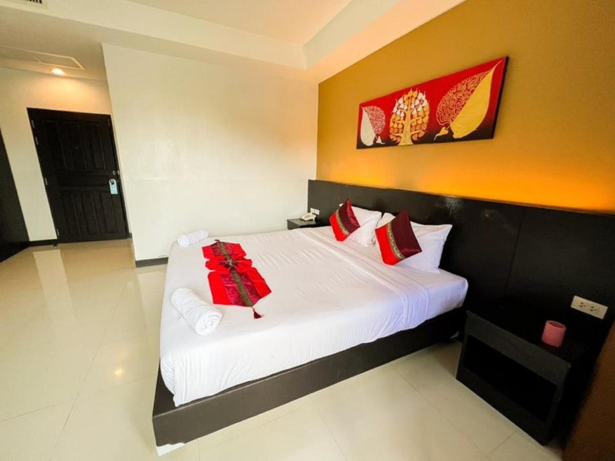 Phuket Naiyang Beach Hotel Sha Plus מראה חיצוני תמונה