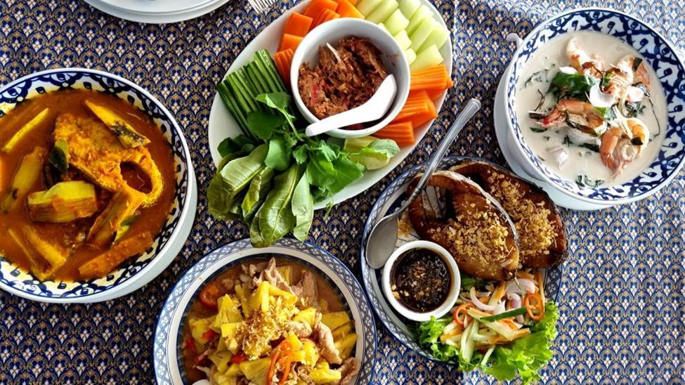 Phuket Naiyang Beach Hotel Sha Plus מראה חיצוני תמונה