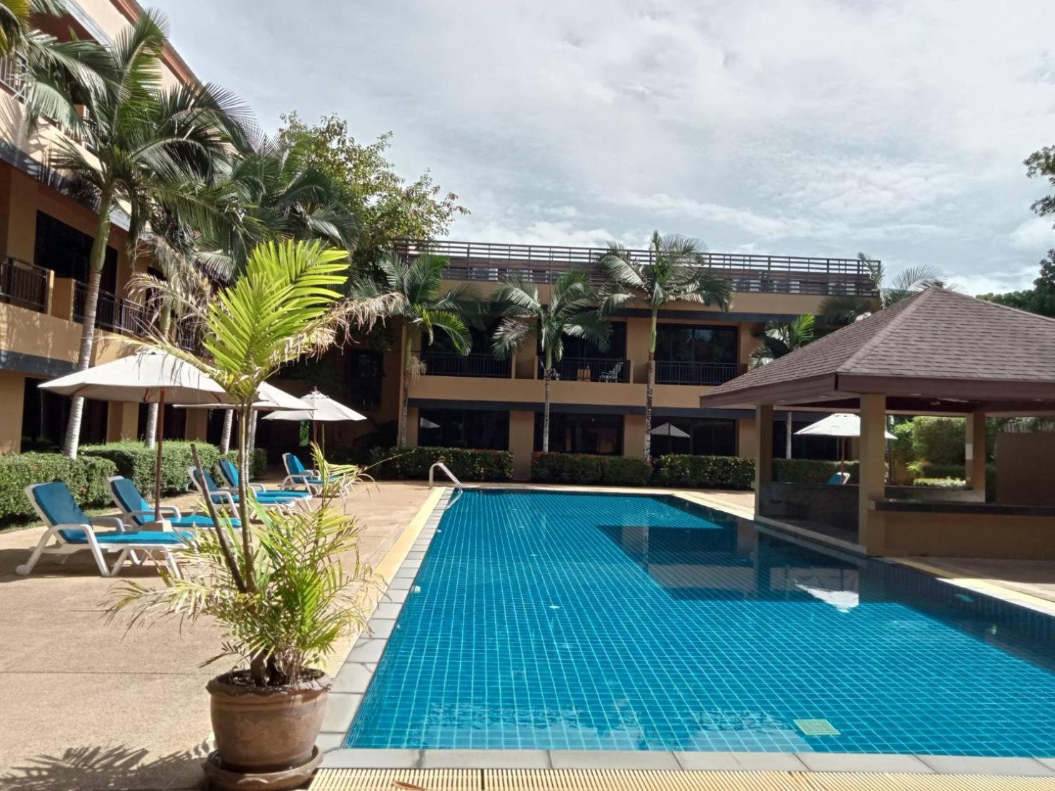 Phuket Naiyang Beach Hotel Sha Plus מראה חיצוני תמונה