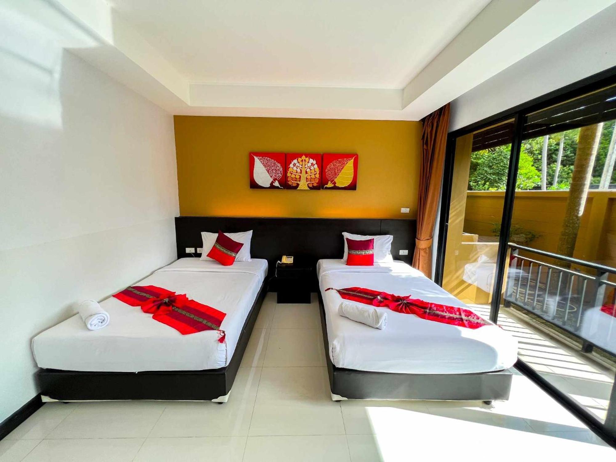 Phuket Naiyang Beach Hotel Sha Plus מראה חיצוני תמונה