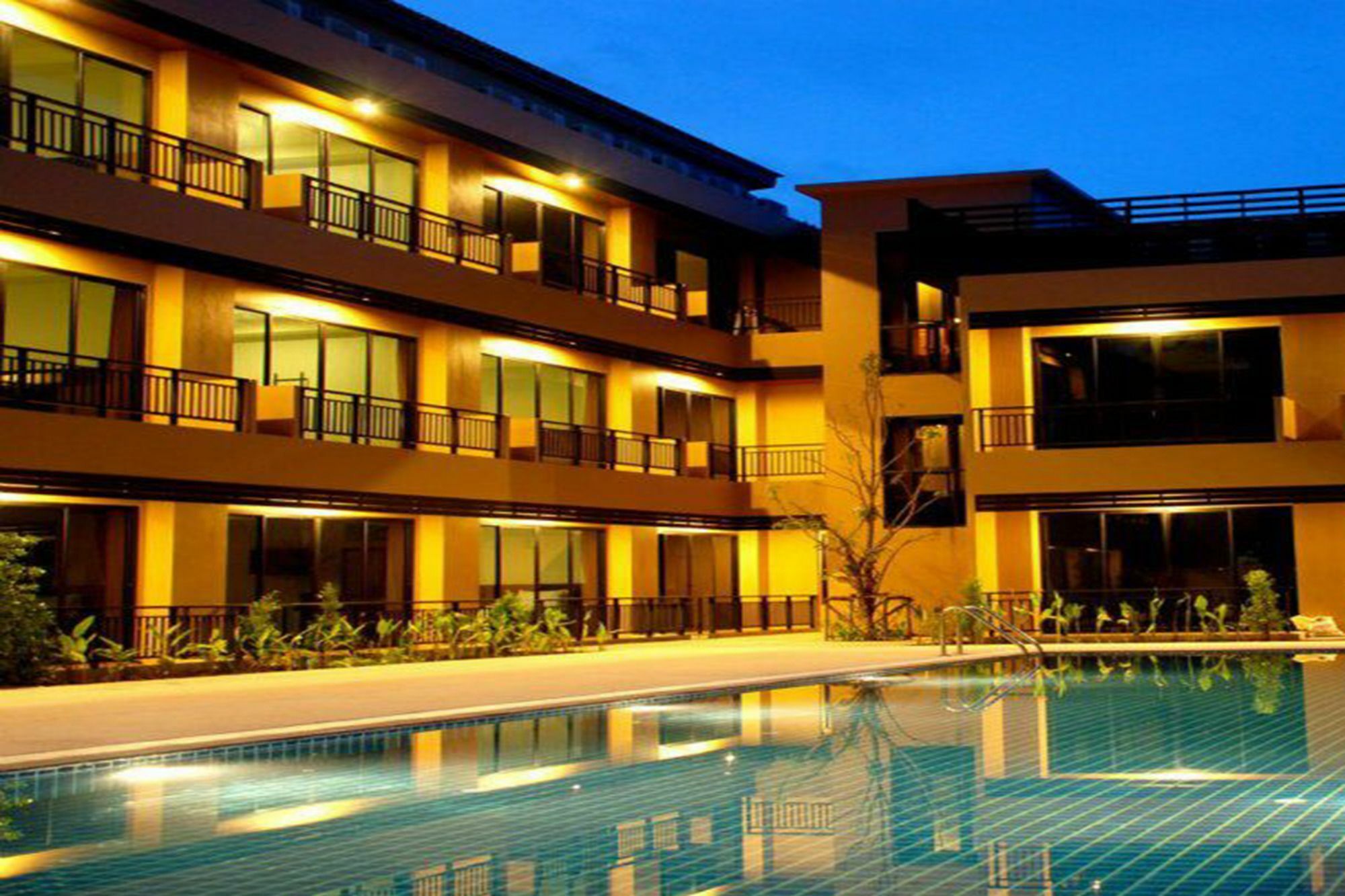 Phuket Naiyang Beach Hotel Sha Plus מראה חיצוני תמונה